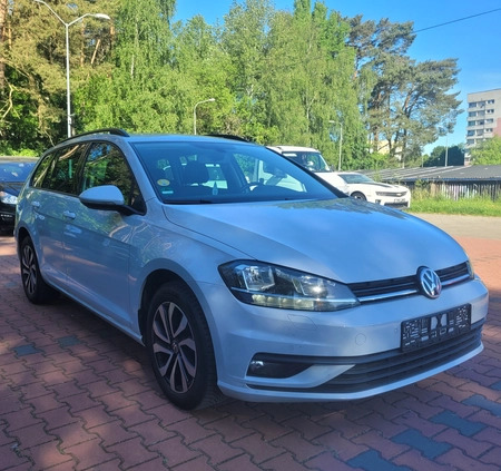 Volkswagen Golf cena 46900 przebieg: 223000, rok produkcji 2017 z Czempiń małe 562